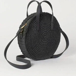 Round Paper Straw Handbag H&M Crossbody basket Boho weaved beachy summer